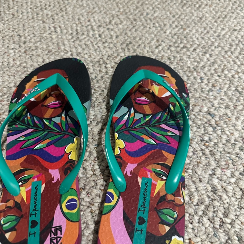 Ipanema Green Sandals Vibrant Summer Style